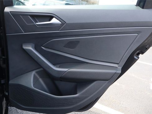 Certified 2023 Volkswagen Jetta SE image 29