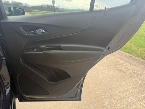 Used 2018 Chevrolet Equinox LT image 15