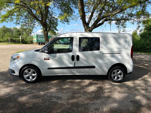 Used 2022 RAM ProMaster City Tradesman w/ Lights & Wheels Group FWD image 2