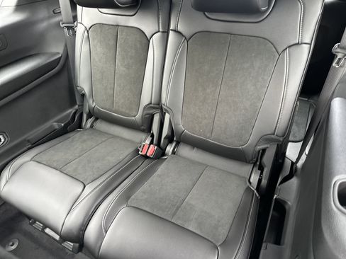 New 2025 Jeep Grand Cherokee L Altitude image 29