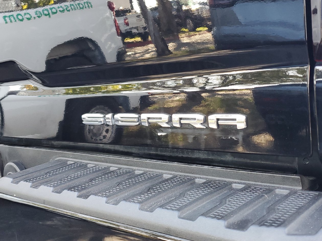 Used 2024 GMC Sierra 2500 Denali Ultimate AWD/4WD image 7