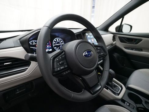 Used 2025 Subaru Forester Premium AWD/4WD image 8