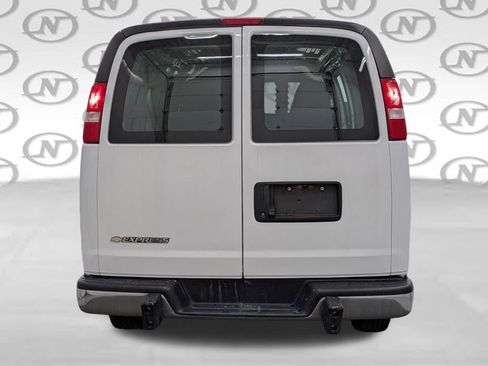 Used 2024 Chevrolet Express 2500 w/ Driver Convenience Package RWD image 11