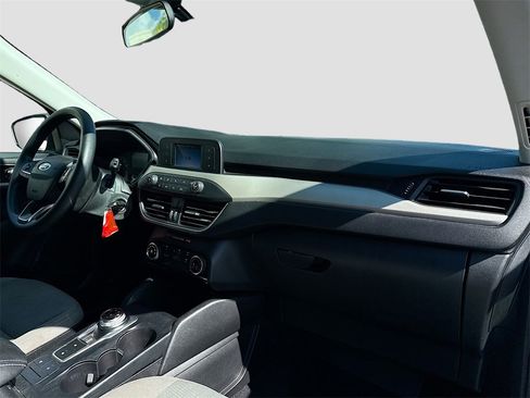 Used 2022 Ford Escape S image 29