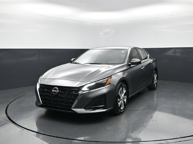 Certified 2025 Nissan Altima 2.5 S FWD image 4