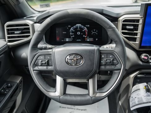 New 2026 Toyota Tundra Limited AWD/4WD image 32