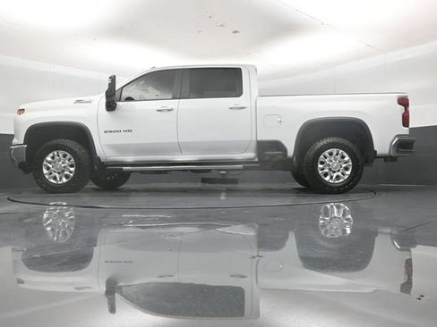 Used 2024 Chevrolet Silverado 2500 LT AWD/4WD image 48