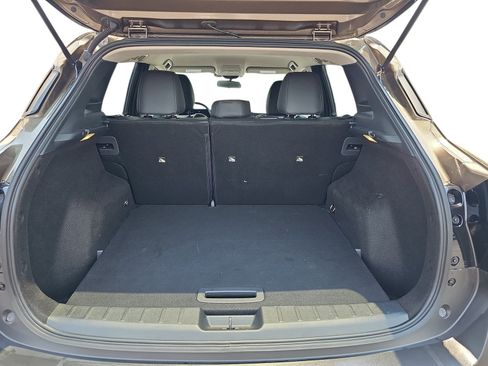 Used 2026 Nissan Kicks SR FWD image 25