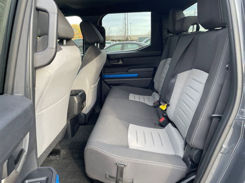 Used 2025 Toyota Tacoma TRD Off-Road image 24