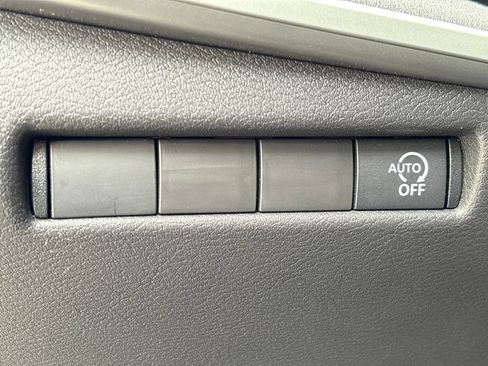 Used 2026 Nissan Kicks S FWD image 9