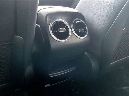 Used 2023 Mercedes-Benz GLA 250 4MATIC image 10