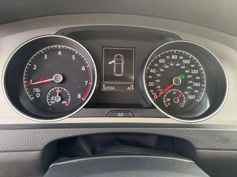 Used 2016 Volkswagen Golf S FWD image 19