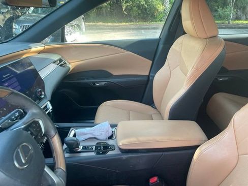 Used 2024 Lexus RX 350 Premium Plus w/ Convenience Package FWD image 9
