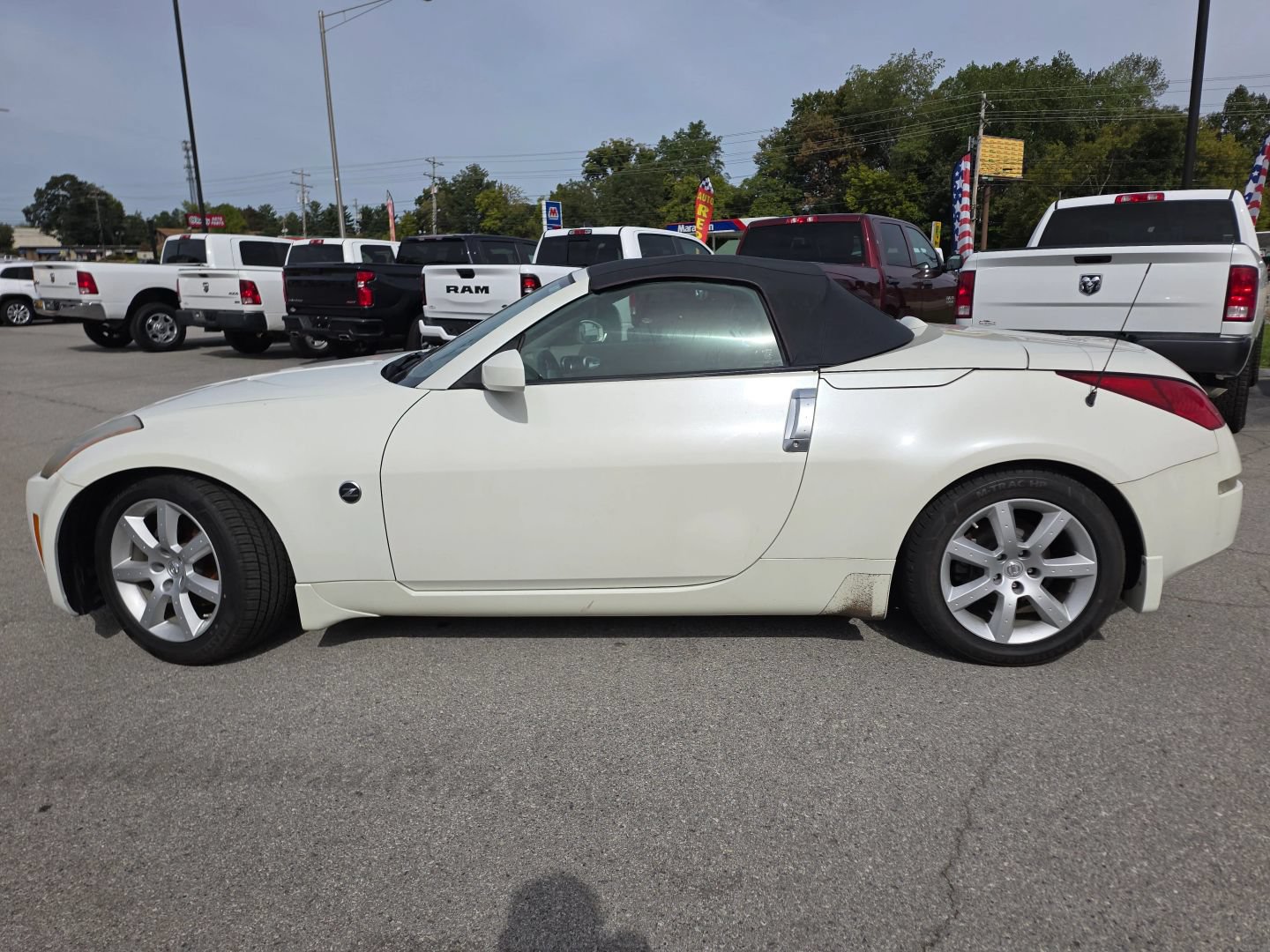 Used 2005 Nissan 350Z Touring RWD image 9