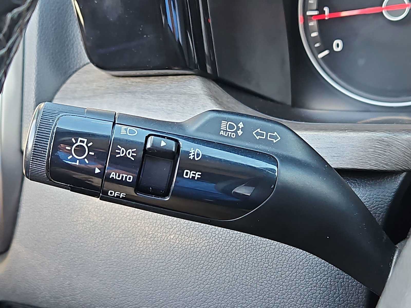 Used 2022 Kia Sorento EX w/ Panoramic Sunroof Package FWD image 23