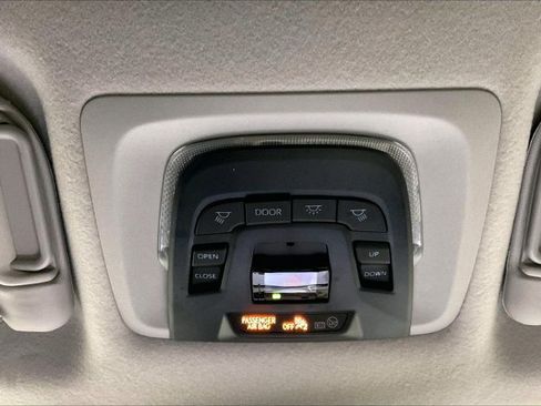Certified 2026 Toyota Corolla Cross XLE w/ Convenience Package FWD image 36