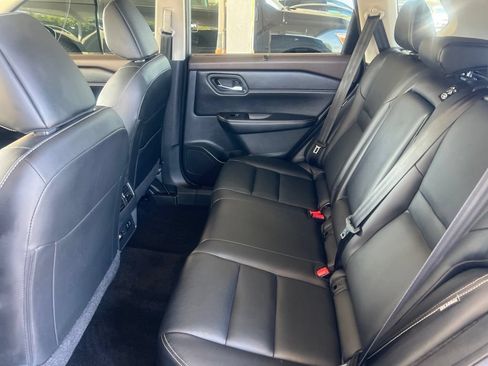 Certified 2023 Nissan Rogue SL w/ SL Premium Package AWD/4WD image 9