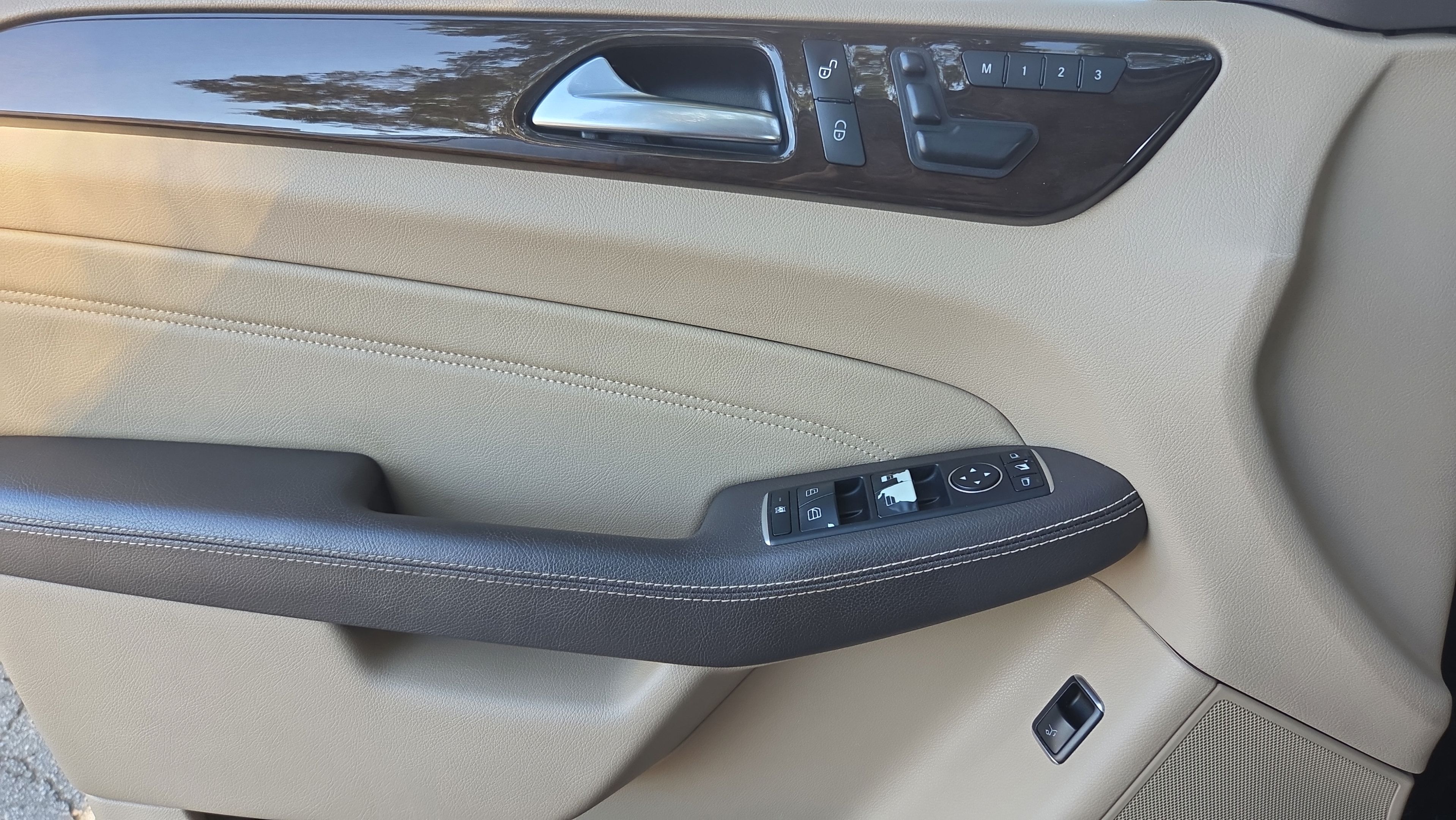 Used 2015 Mercedes-Benz ML 350 2WD image 27