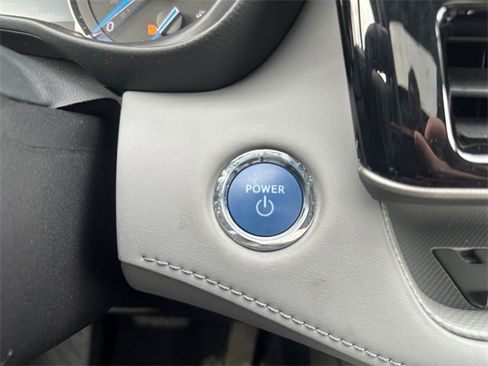 Used 2022 Toyota Highlander XLE image 17