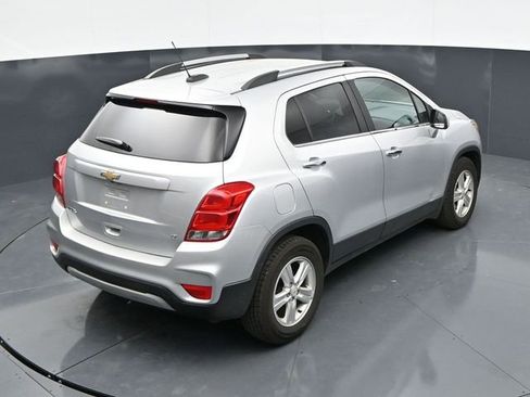 Used 2020 Chevrolet Trax LT w/ LT Convenience Package FWD image 15