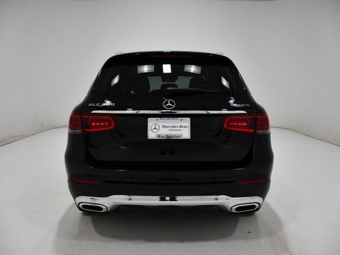 Used 2020 Mercedes-Benz GLC 300 4MATIC image 4
