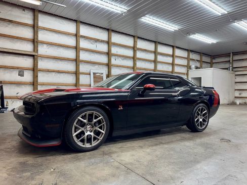 Used 2016 Dodge Challenger R/T Scat Pack w/ Leather Interior Group image 6