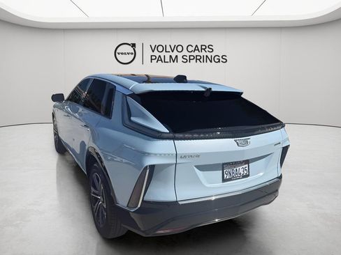 Used 2024 Cadillac Lyriq Luxury w/ LPO, Floor Liner Package AWD/4WD image 5