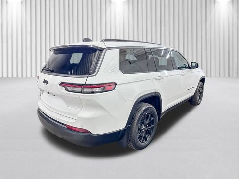 New 2026 Jeep Grand Cherokee L 4WD image 5