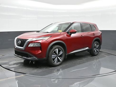 Used 2023 Nissan Rogue SL image 1