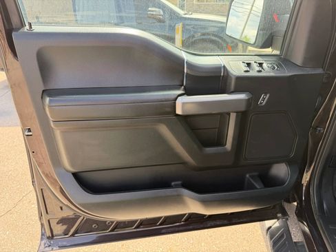 Used 2019 Ford F150 XLT w/ Equipment Group 302A Luxury AWD/4WD image 23