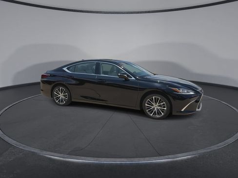 Used 2024 Lexus ES 350 w/ Premium Package FWD image 2