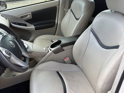 Used 2015 Toyota Prius Three FWD image 6