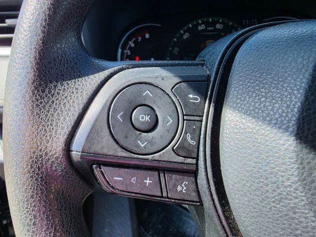 Used 2025 Toyota RAV4 LE FWD image 4