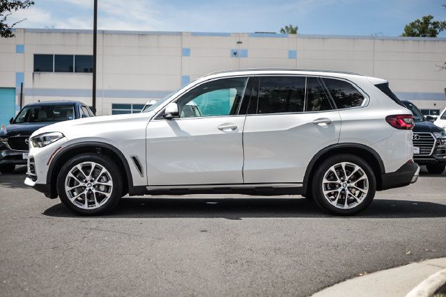 Used 2022 BMW X5 xDrive40i AWD/4WD image 11