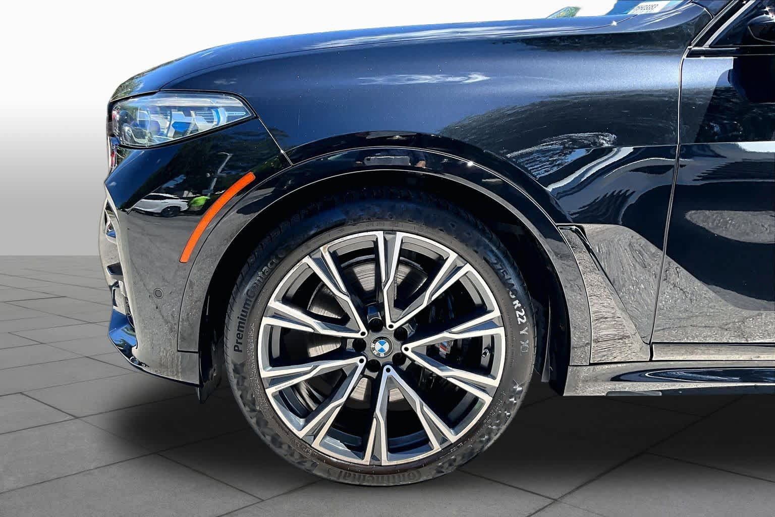 Used 2021 BMW X7 M50i w/ Executive Package AWD/4WD image 11
