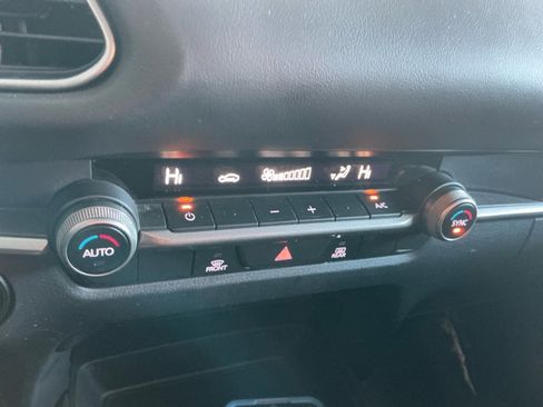 Used 2020 MAZDA CX-30 FWD w/ Select Package image 17