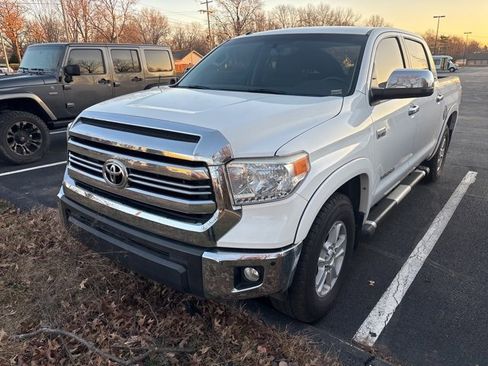 Used 2016 Toyota Tundra SR5 image 1