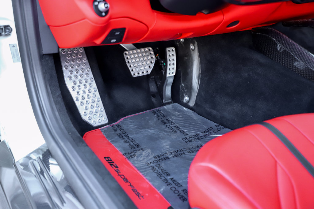 Certified 2018 Ferrari 812 Superfast RWD image 64