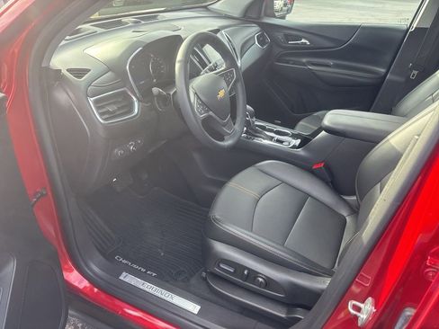 Used 2023 Chevrolet Equinox Premier image 15