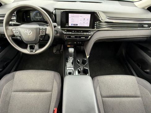 Used 2025 Toyota Camry LE FWD image 16