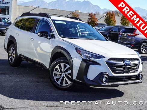 Used 2025 Subaru Outback Premium image 1