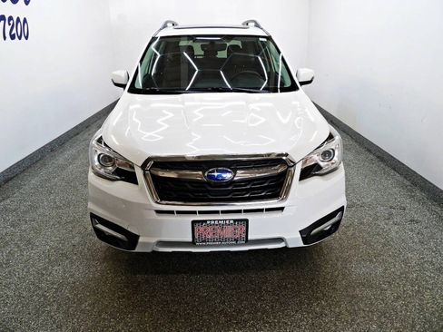 Used 2017 Subaru Forester 2.5i Touring AWD/4WD image 2