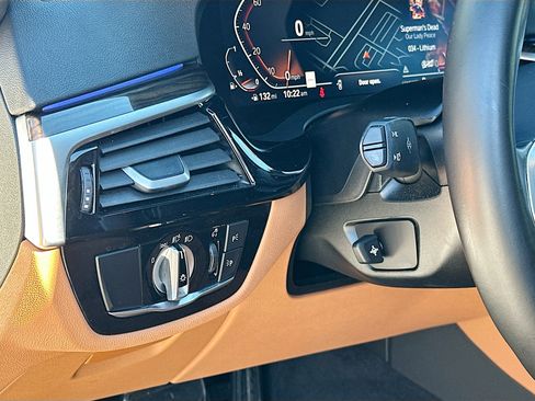 Used 2023 BMW 530i w/ M Sport Package image 10