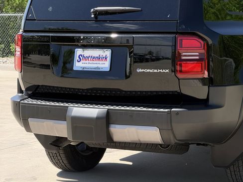 Used 2026 Toyota Land Cruiser w/ Premium Package image 7