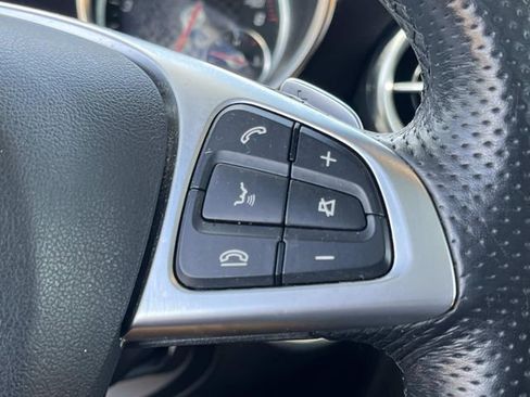 Used 2019 Mercedes-Benz SLC 300 image 19