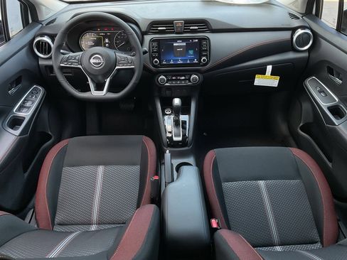 New 2025 Nissan Versa SR w/ Trunk Package image 18