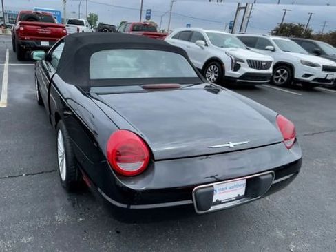 Used 2004 Ford Thunderbird image 8
