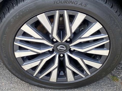 Used 2024 Nissan Altima 2.5 SV FWD image 29