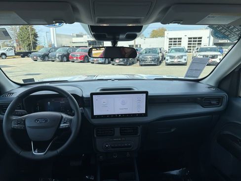 Certified 2025 Ford Maverick XLT w/ XLT Luxury Package image 12