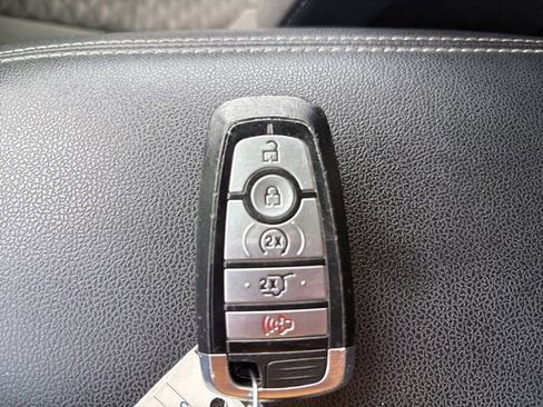 Used 2021 Ford Escape SE w/ Convenience Package AWD/4WD image 21